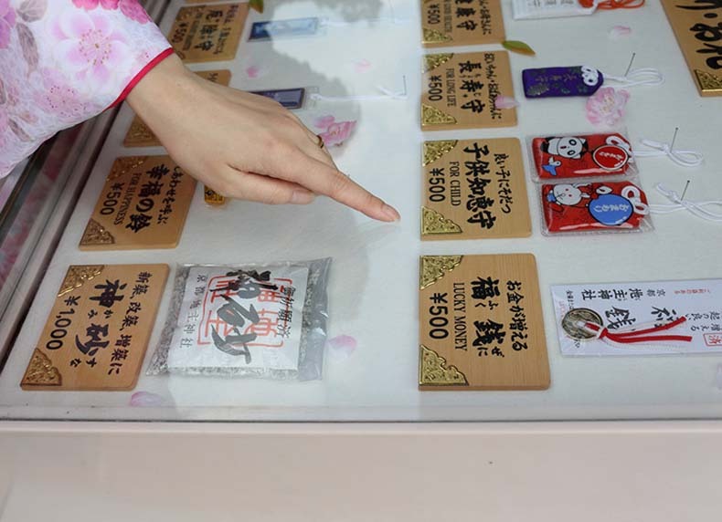 Những lưu ý khi sử dụng bùa hộ mệnh Omamori Nhật Bản