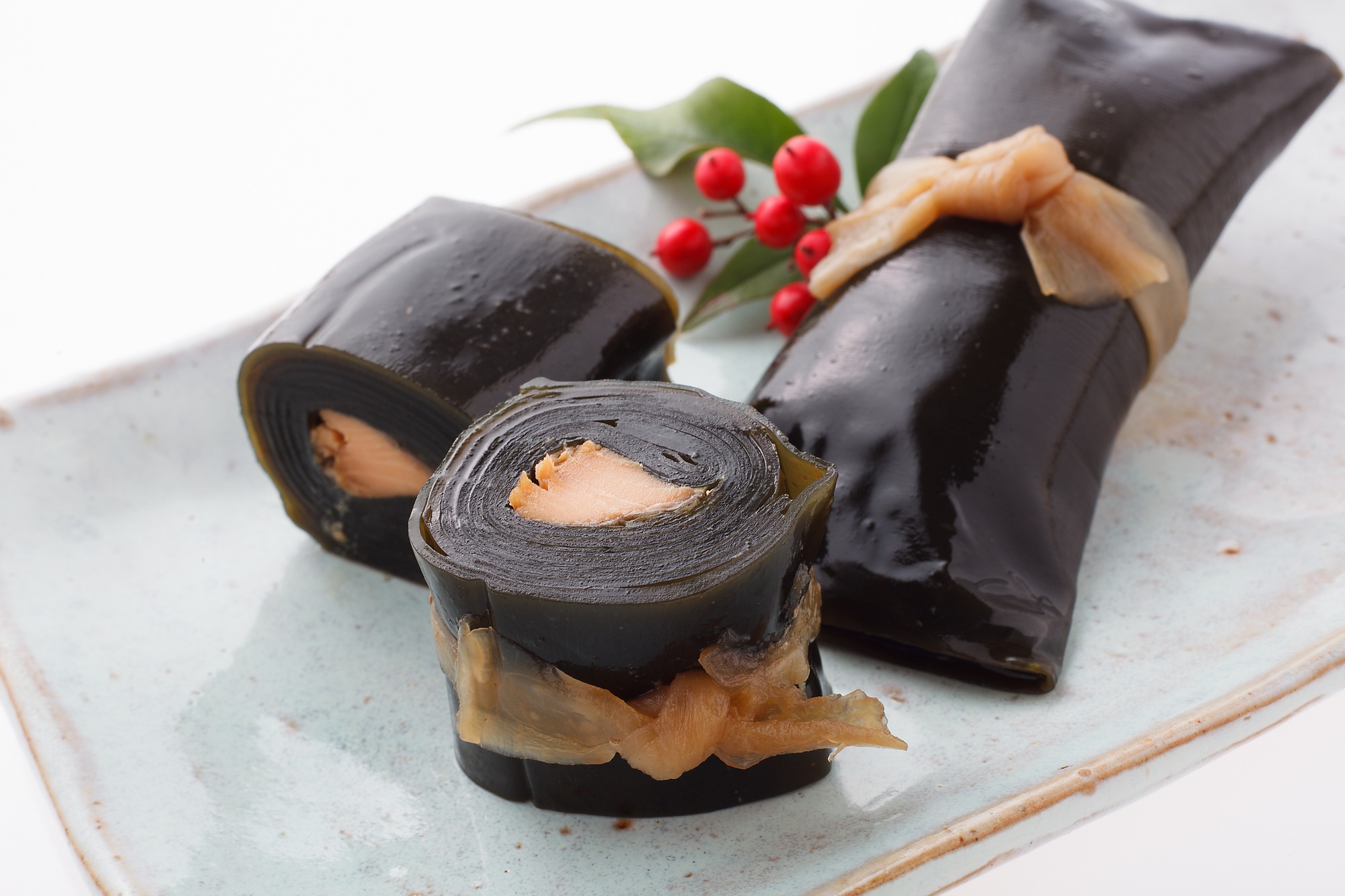 Kombumaki – Cuộn rong biển may mắn cho năm mới