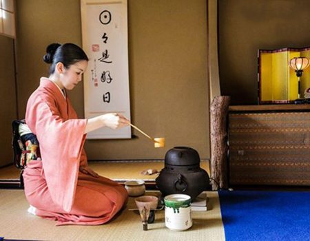 Ấm gang Tetsubin Nhật Bản: Nghệ thuật thưởng trà đỉnh cao